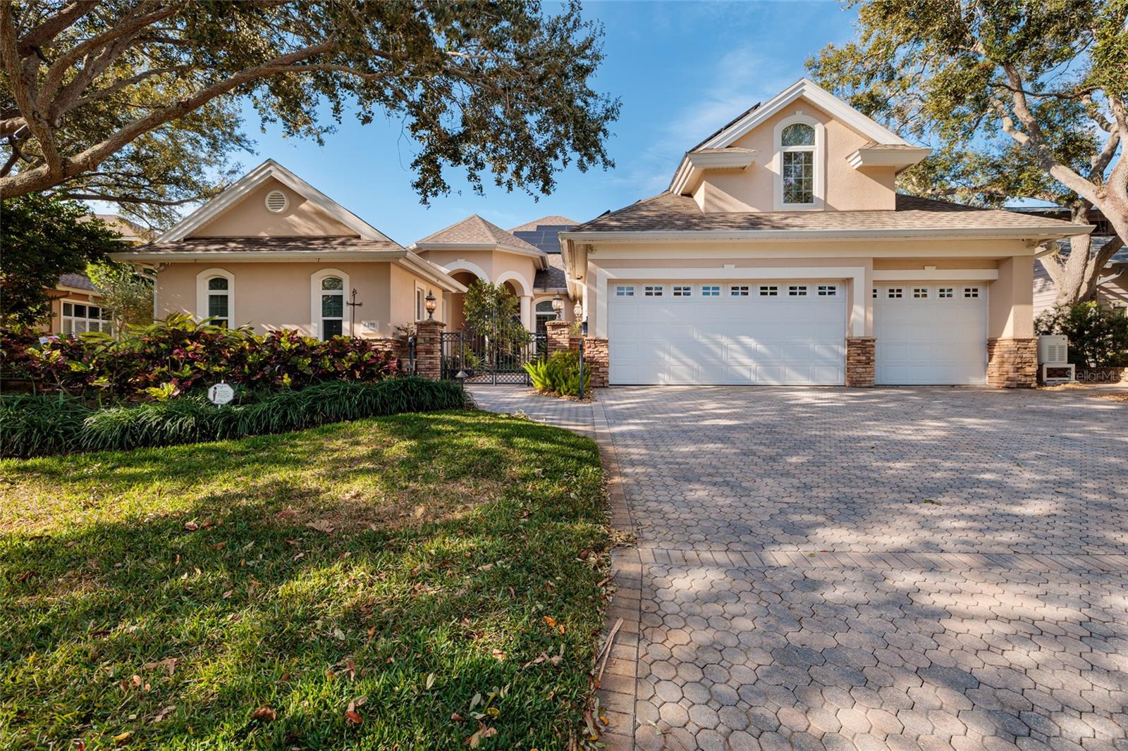8402 Tallahassee Dr NE photo 1