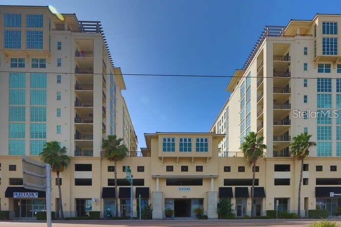 1227 E Madison St #601