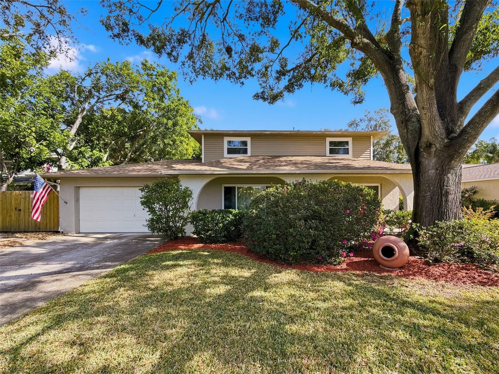 7923 Singing Court Pl