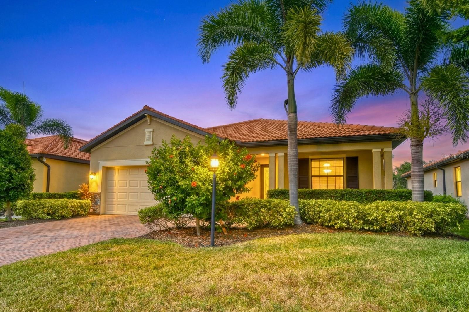 10015 Marbella Dr photo 1