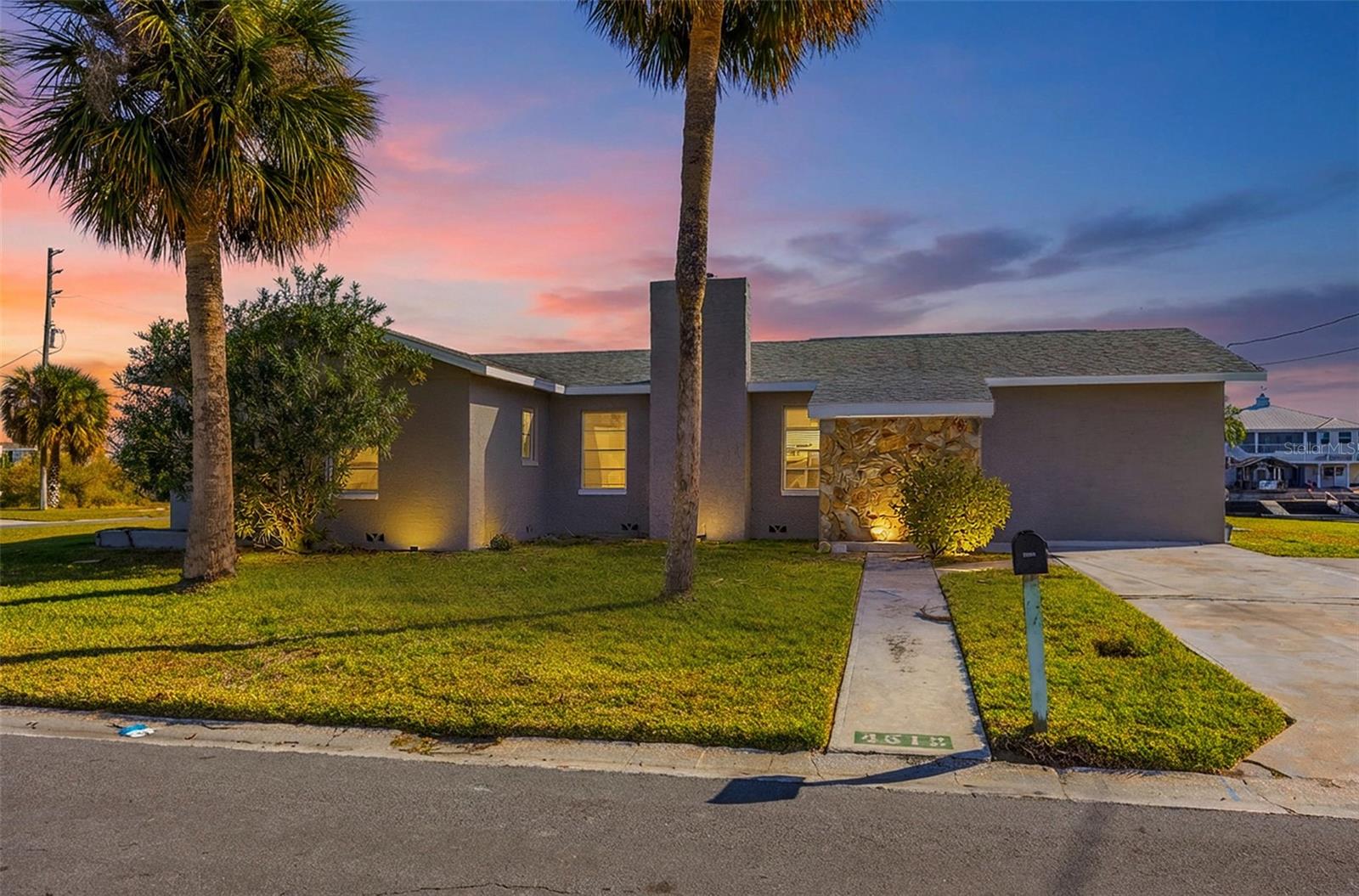 4512 Haiti Dr