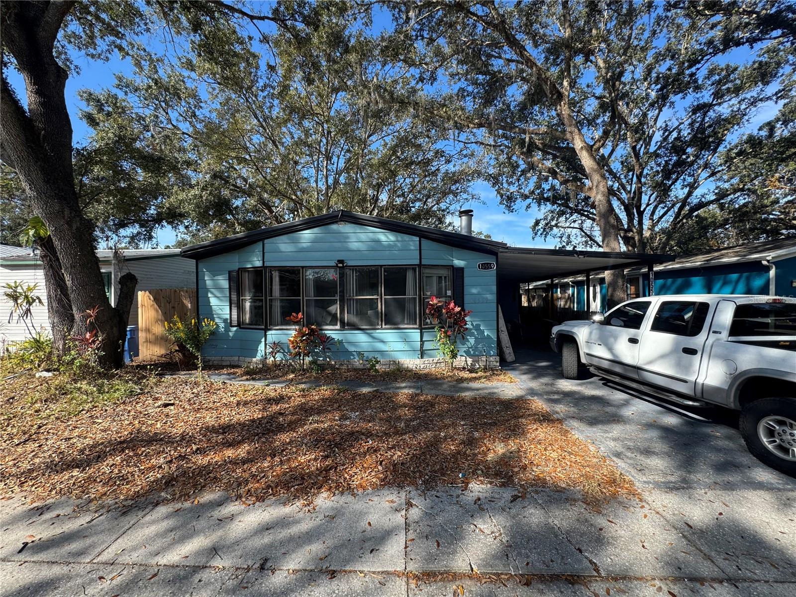 10559 Bay Hills Cir photo 1