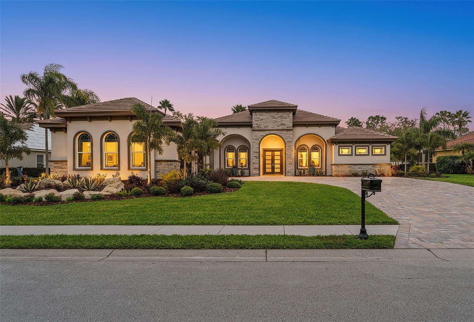 10700 Pontofino Cir