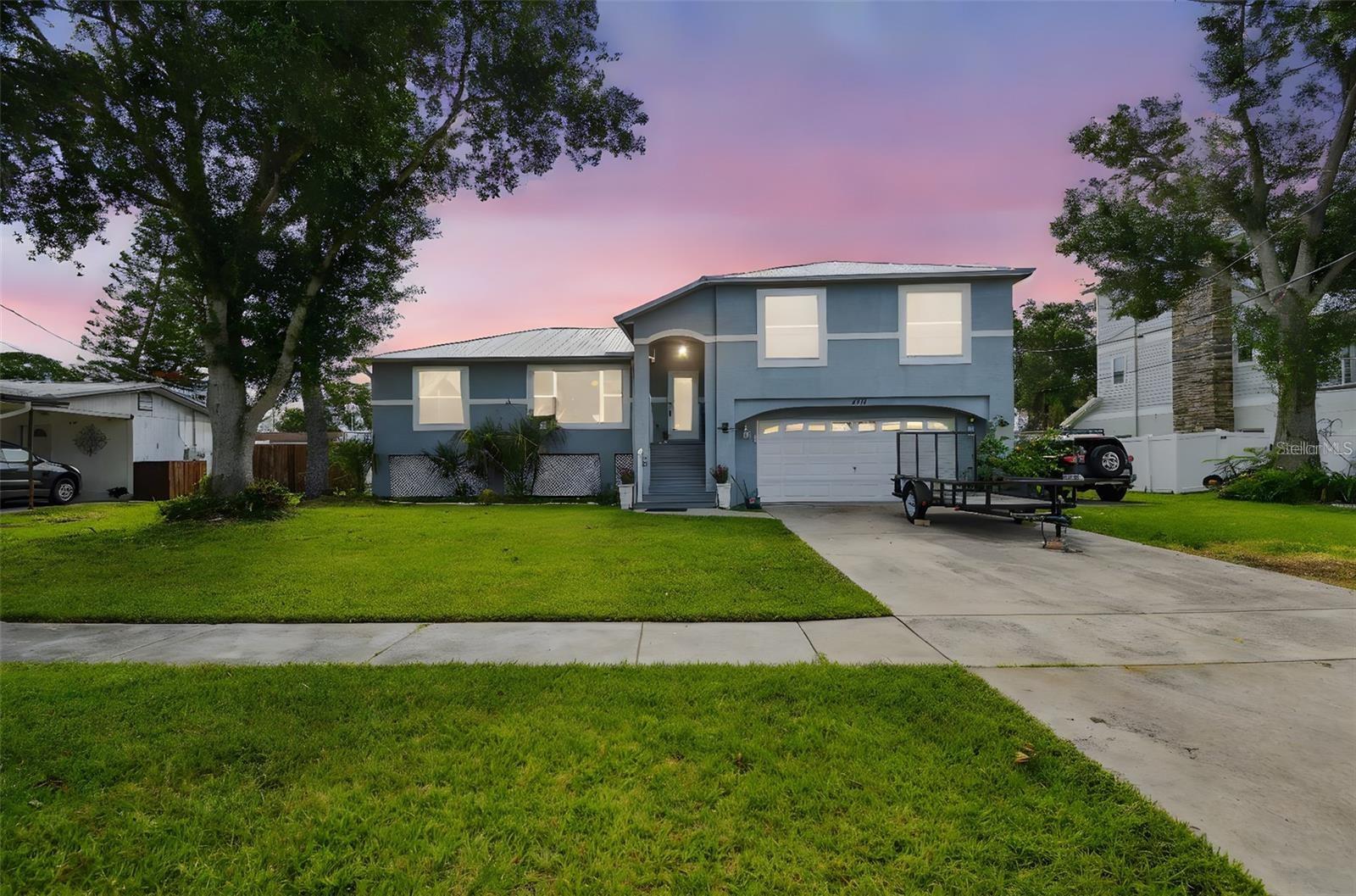 317 Shore Dr E