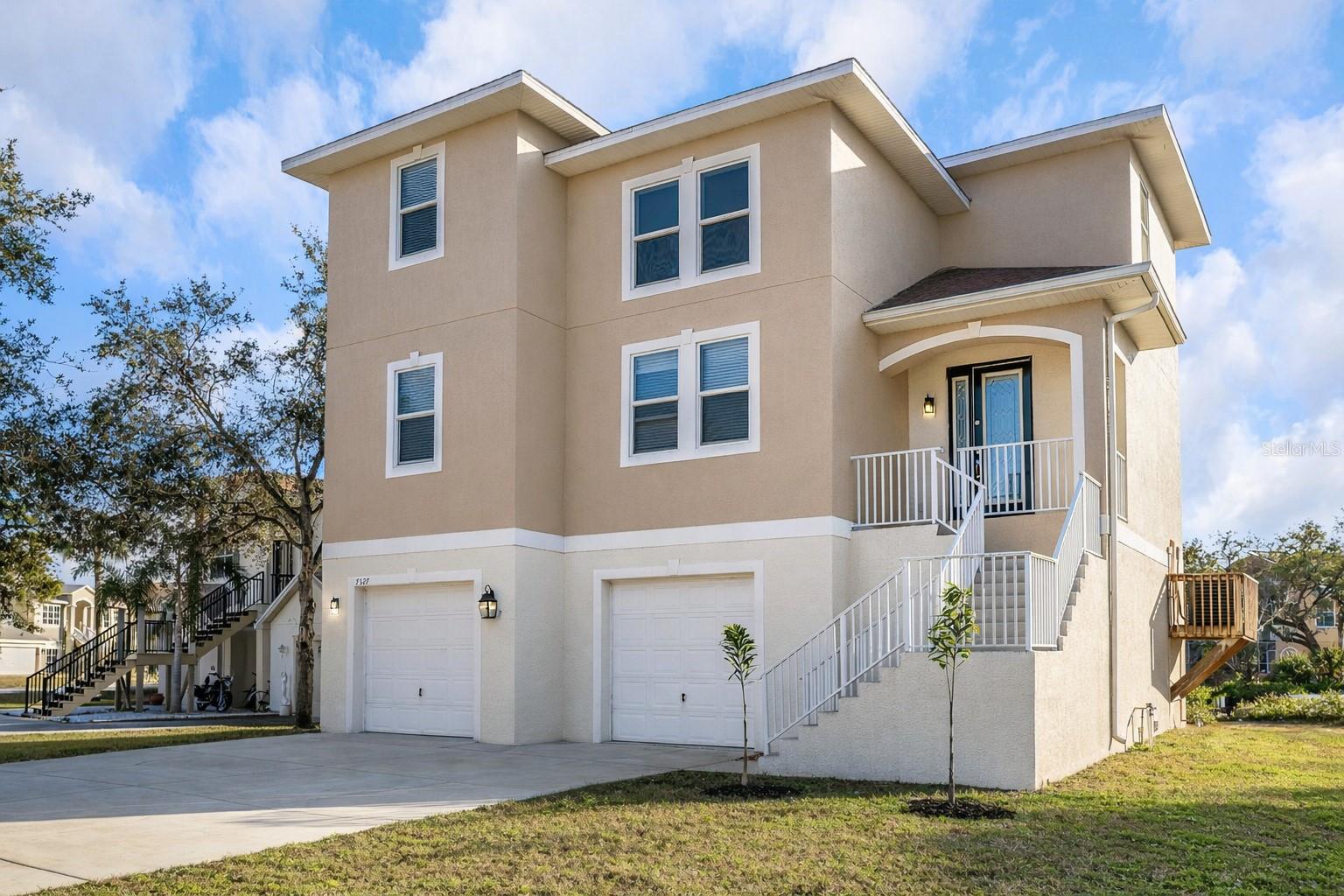 7327 Brightwaters CT