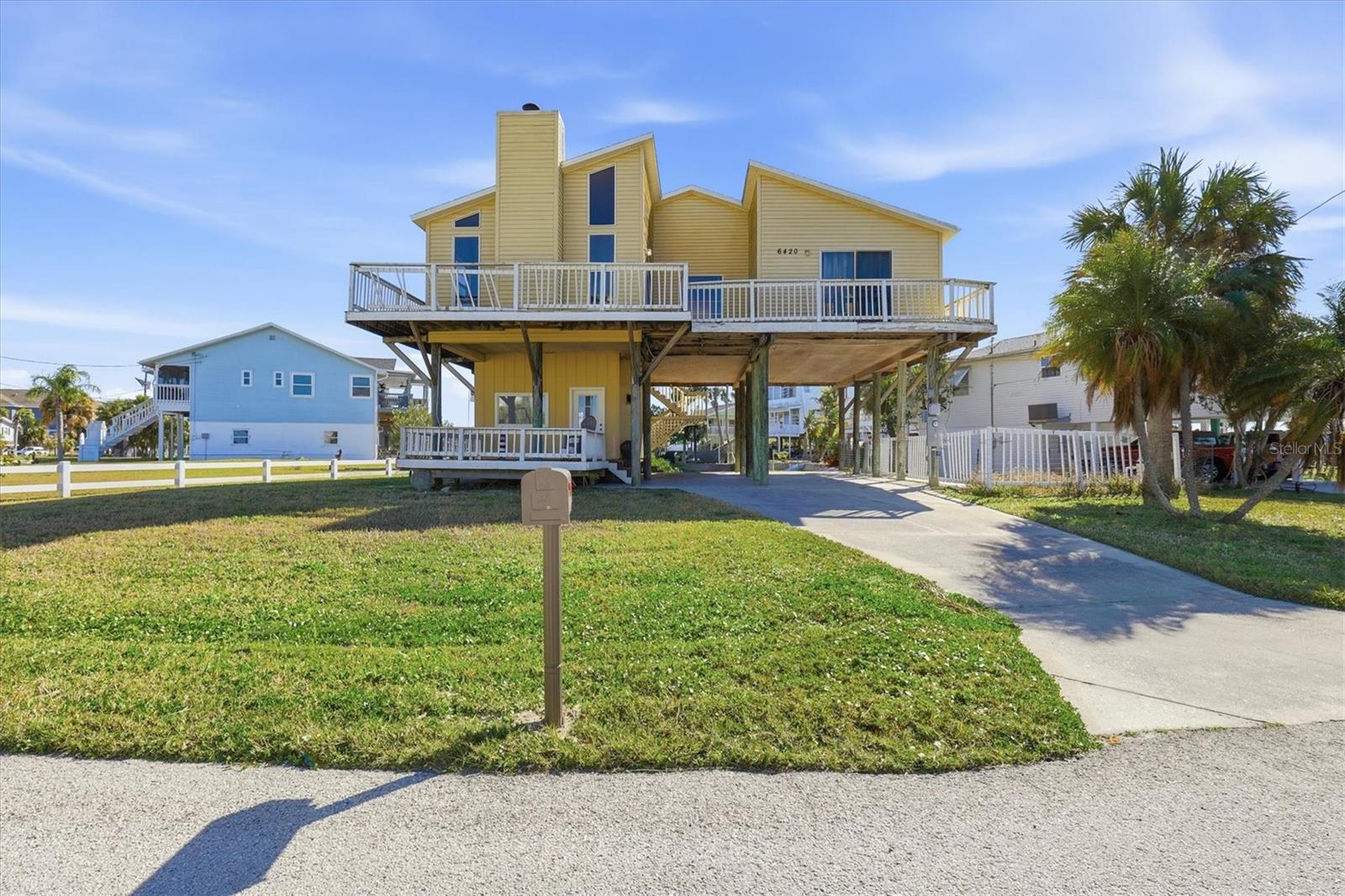 6420 Driftwood Dr