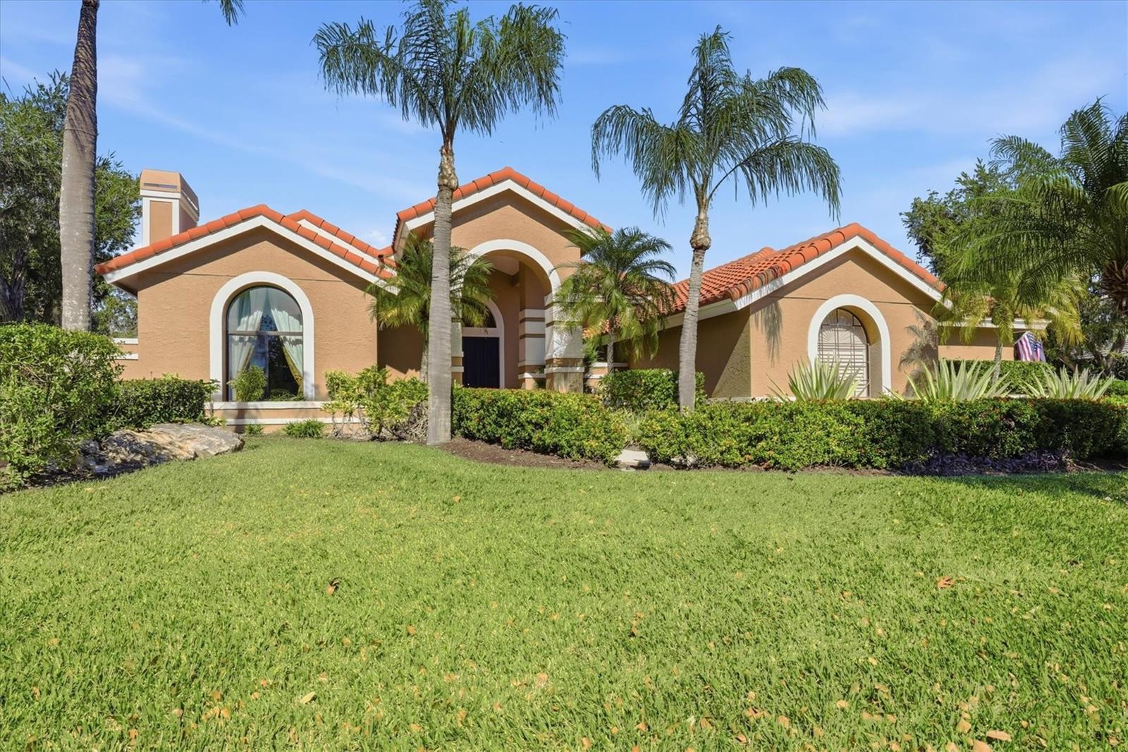 4221 Escondito Cir