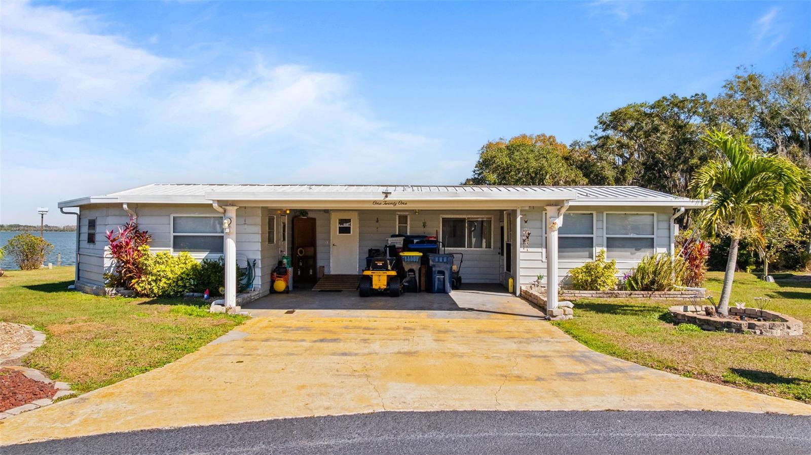 121 Bonnie Dr