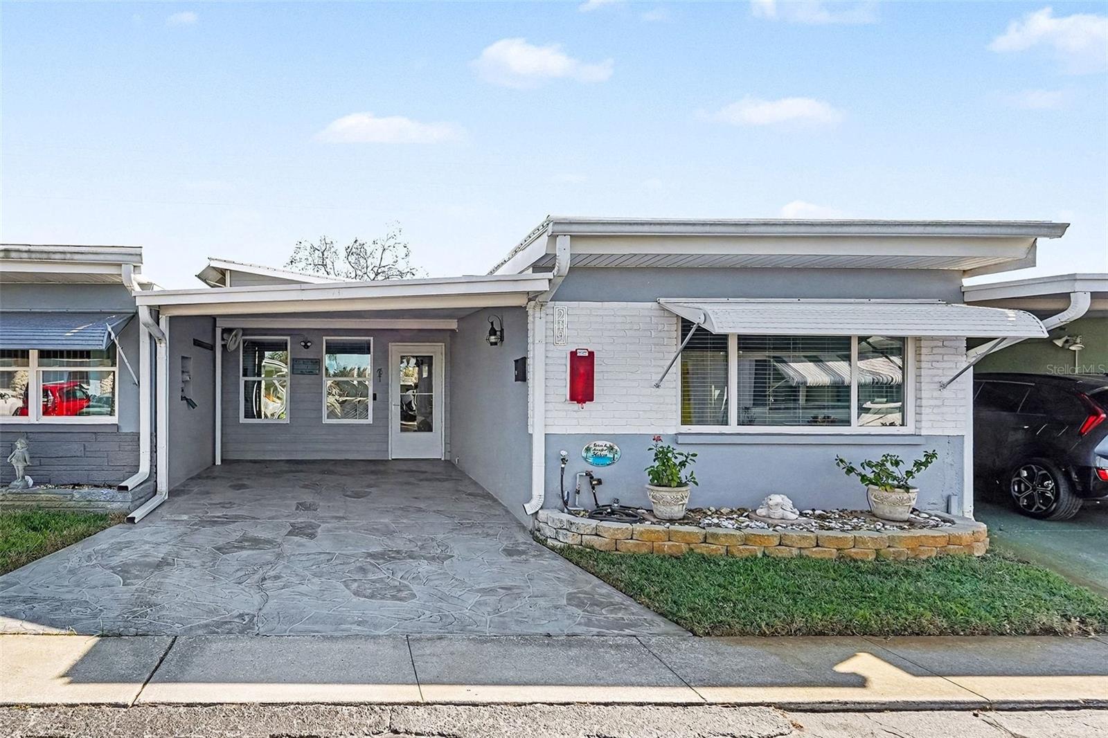 250 Rosery Rd NW #219