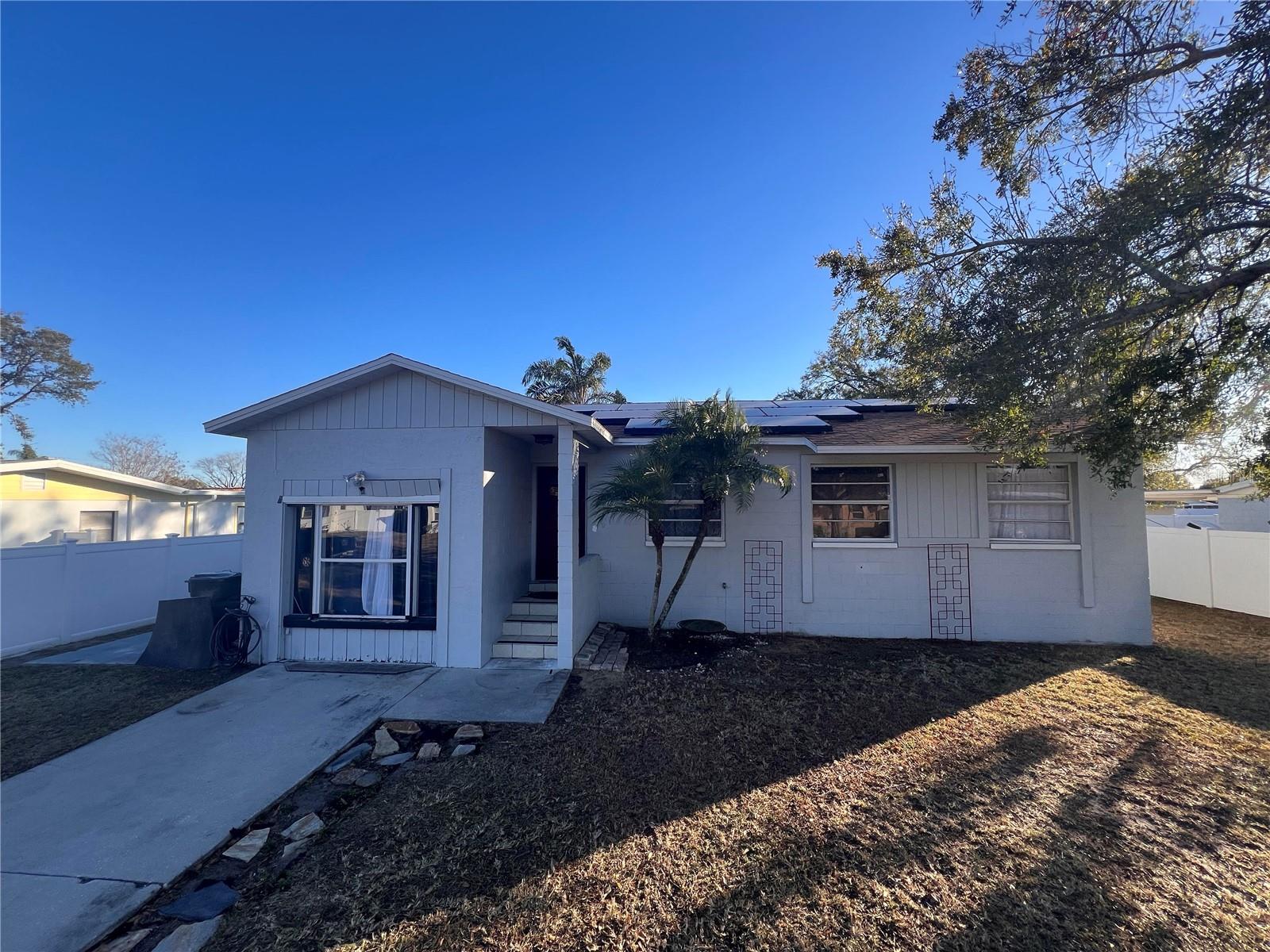 520 Fairhope Dr