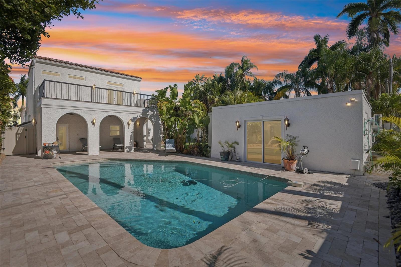 104 Palmera Blvd NE