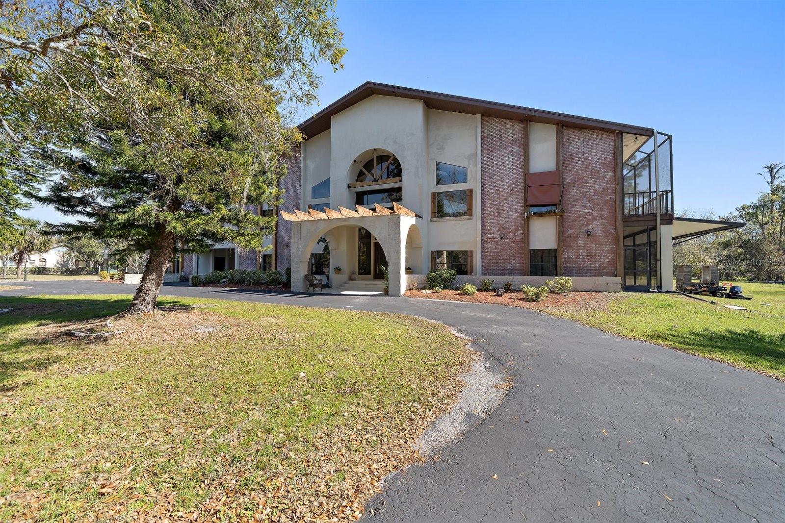 18409 Tyler Rd photo 1