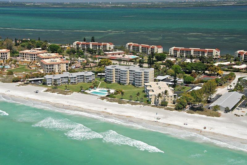 4835 Gulf Of Mexico Dr #106