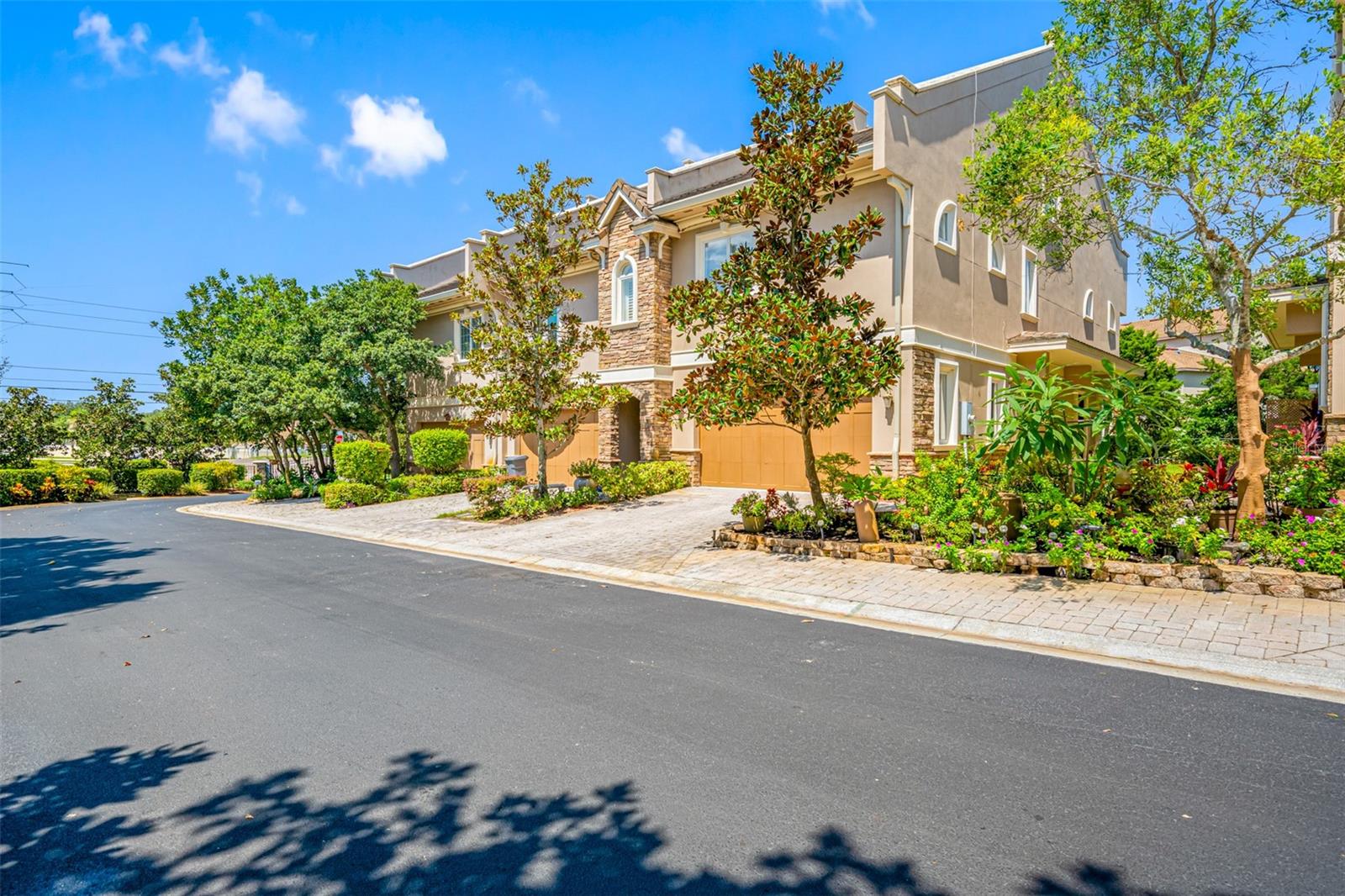 1425 Hillside Landing Dr