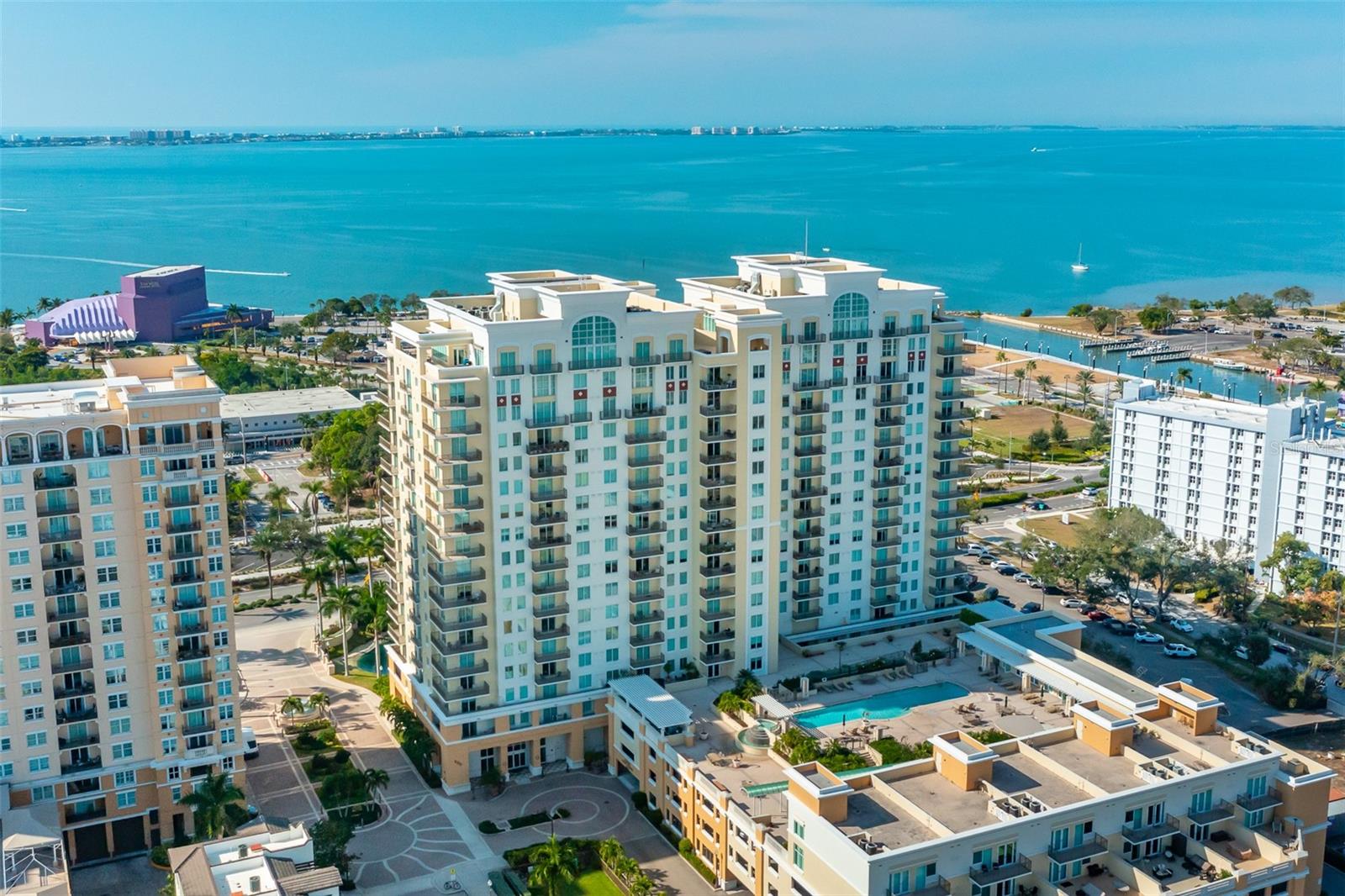 800 N Tamiami Trl #611