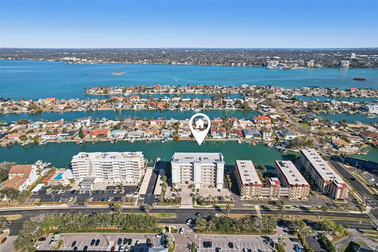 125 Island Way #404 photo 1