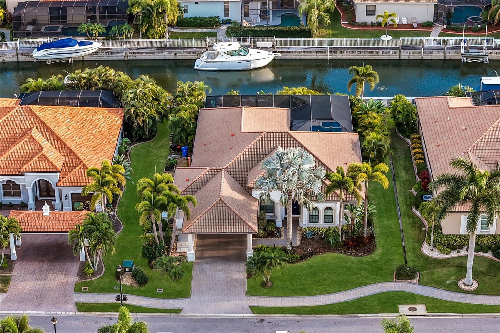 525 Mast Dr photo 1