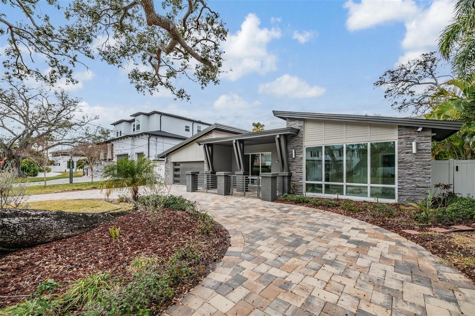 4909 W Dryad St