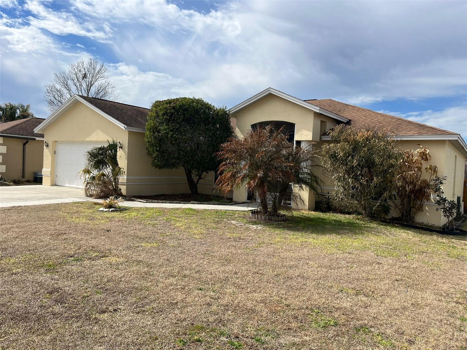 3549 Manor Loop
