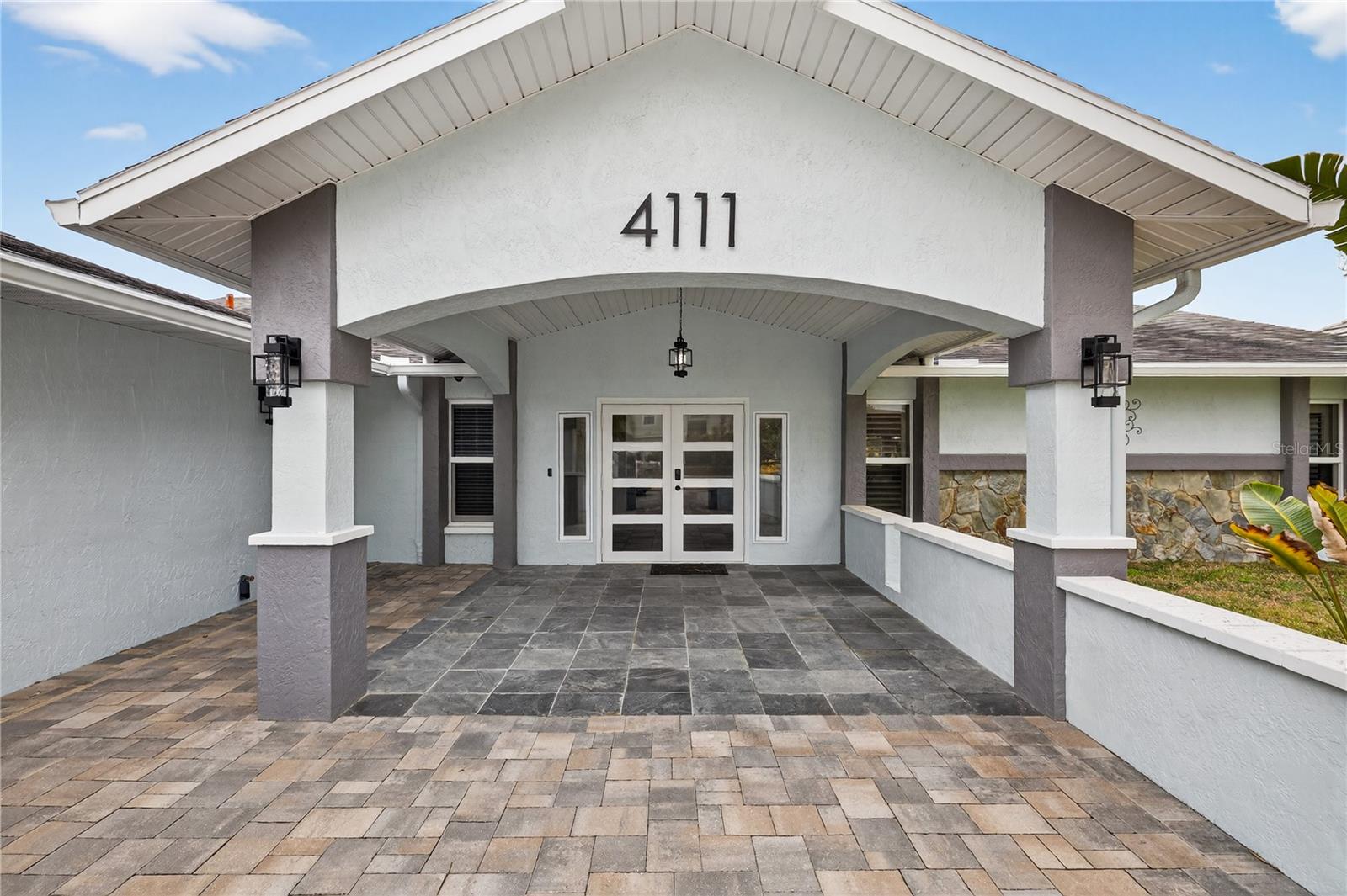 4111 Marine Pkwy photo 1