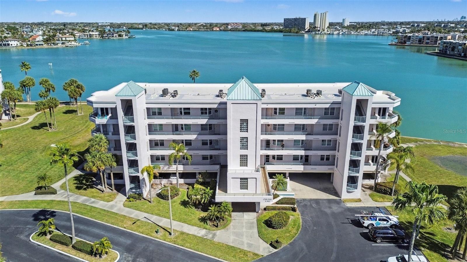 8021 Sailboat Key Blvd S #304