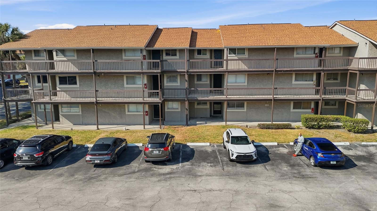 6308 Newtown Cir #8A3