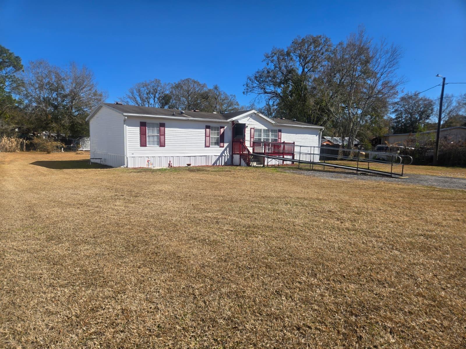 6106 Mangrove Dr photo 1