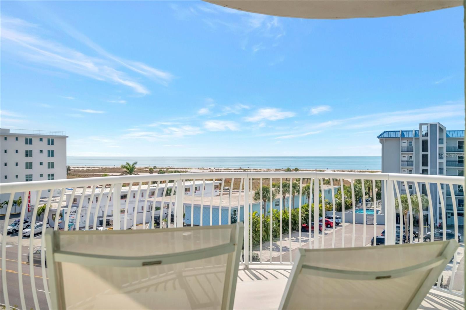 11605 Gulf Blvd #501