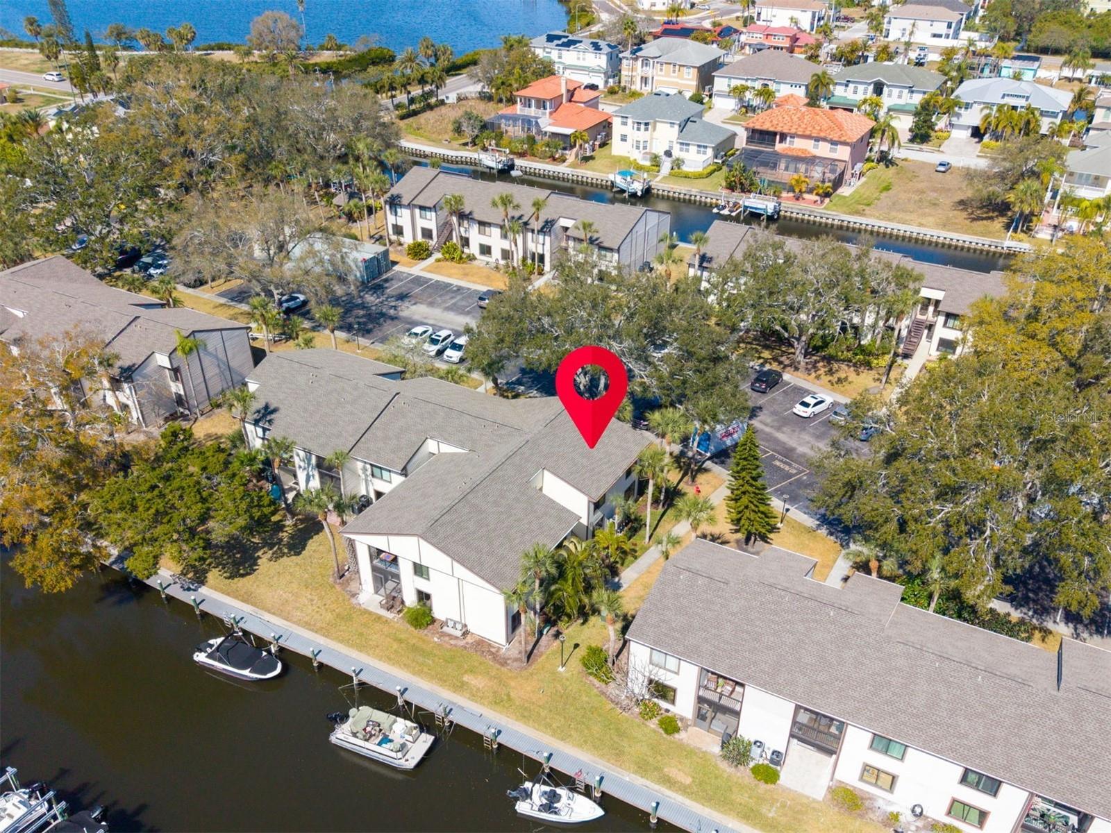 346 Moorings Cove Dr photo 1