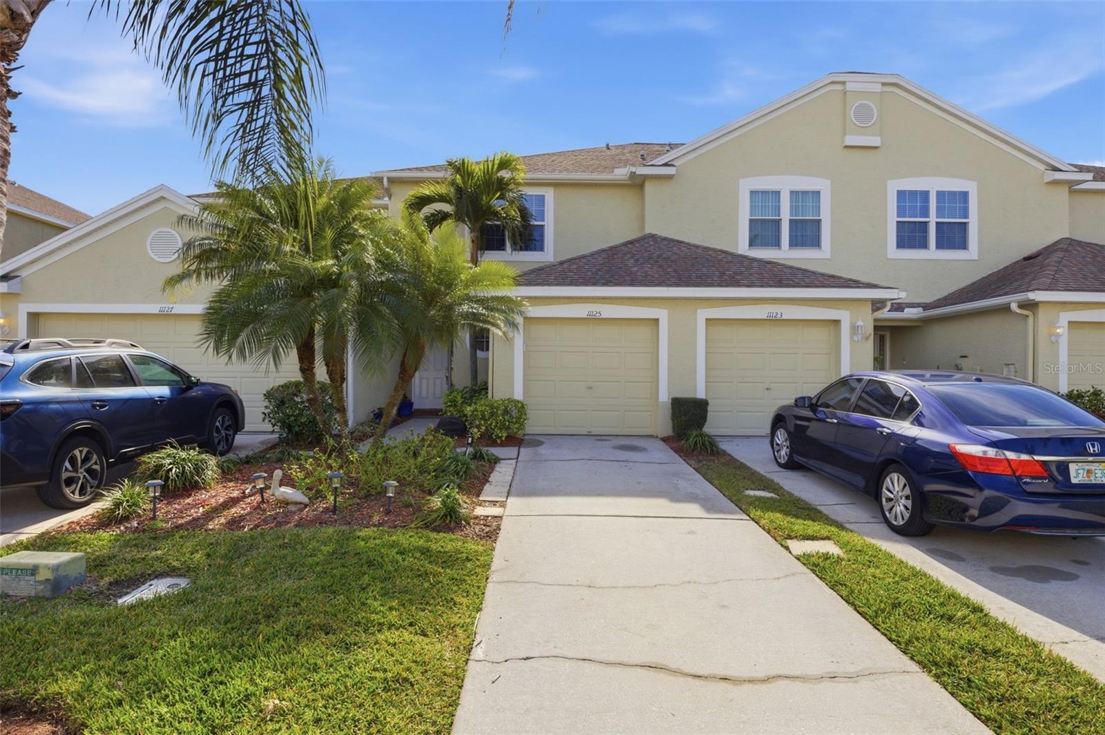 11125 Kapok Grand Cir