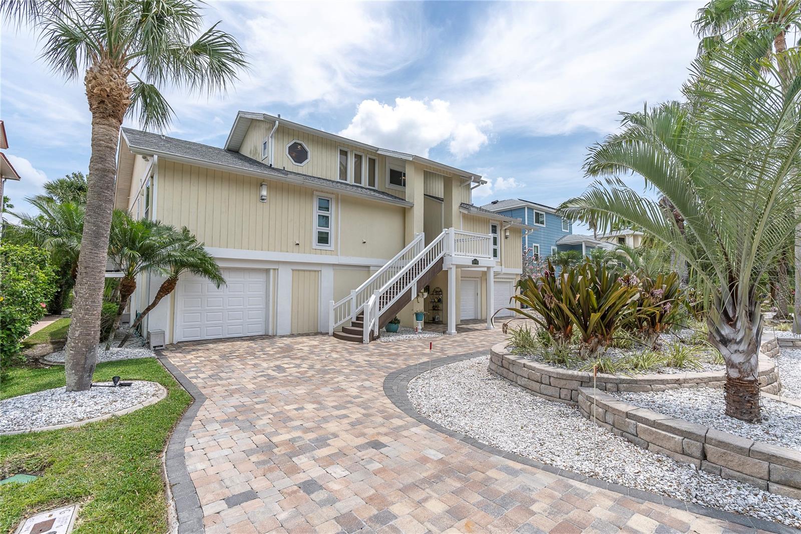 633 Soundview Dr