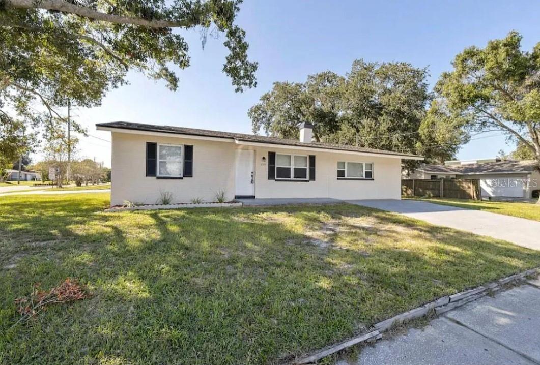 1004 N Betty Ln photo 1