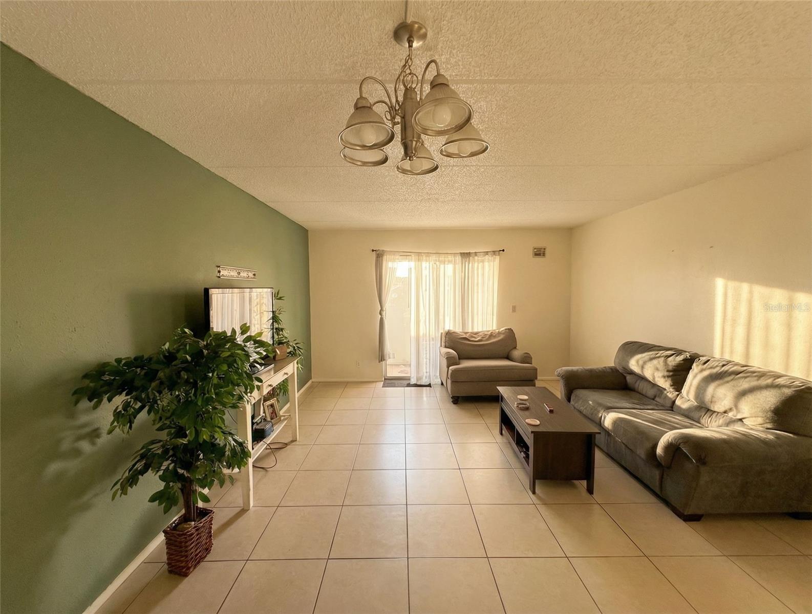 2856 Somerset Park Dr #102
