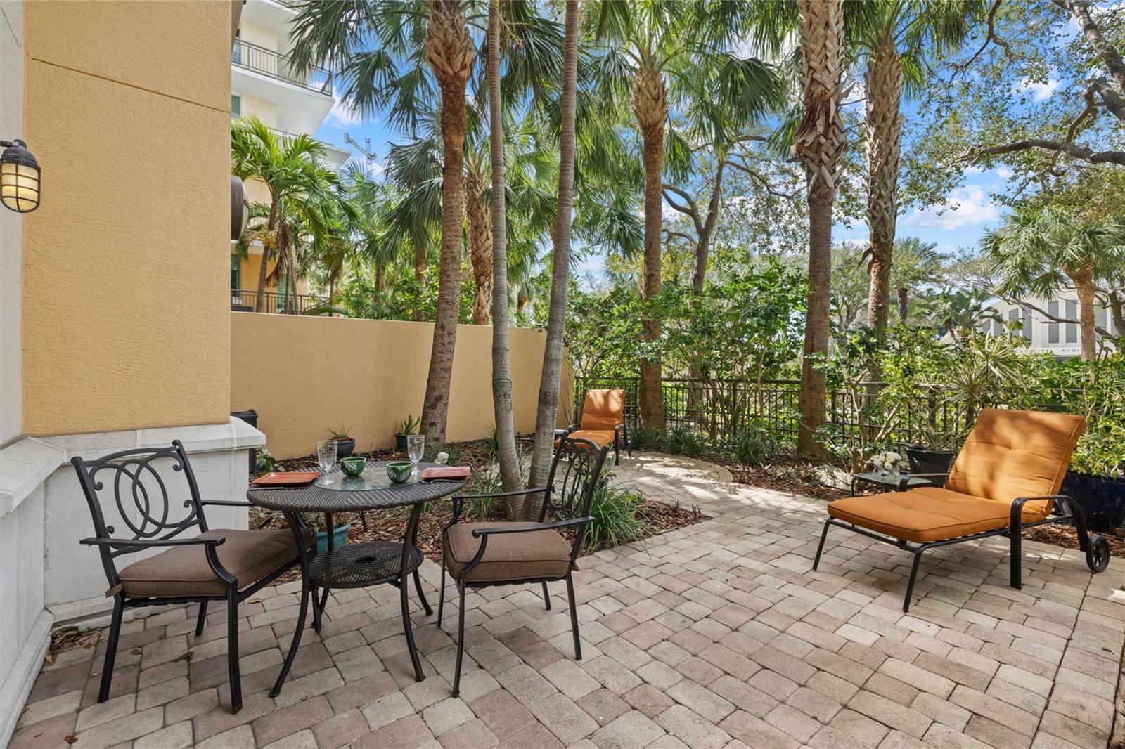 800 N Tamiami Trl #103