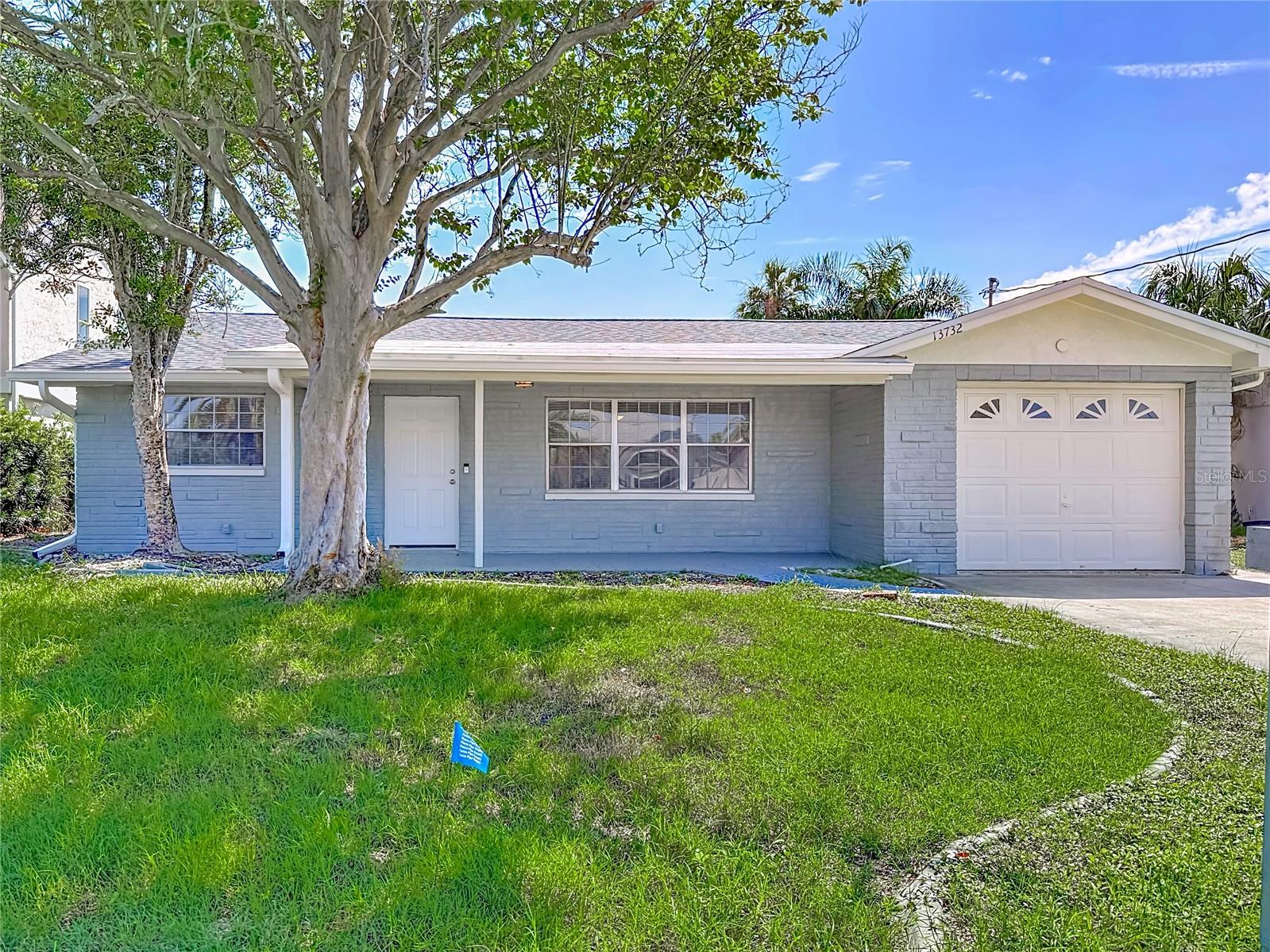 13732 Plumosa Ave photo 1
