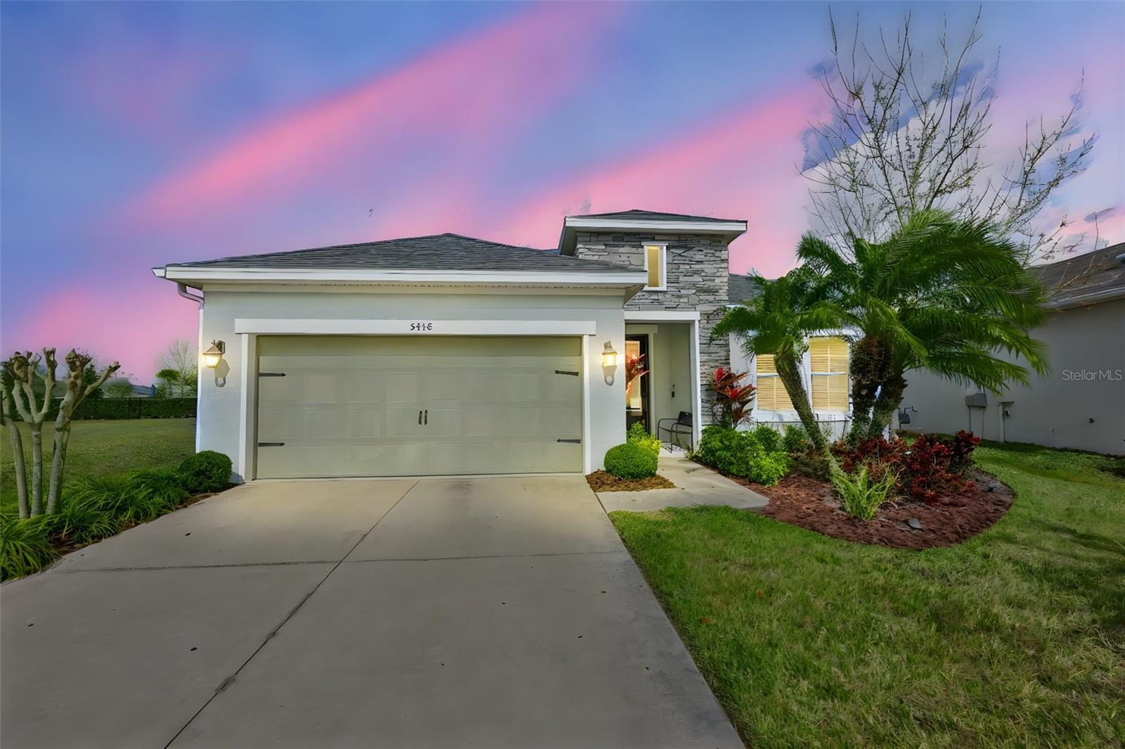5418 Silver Sun Dr