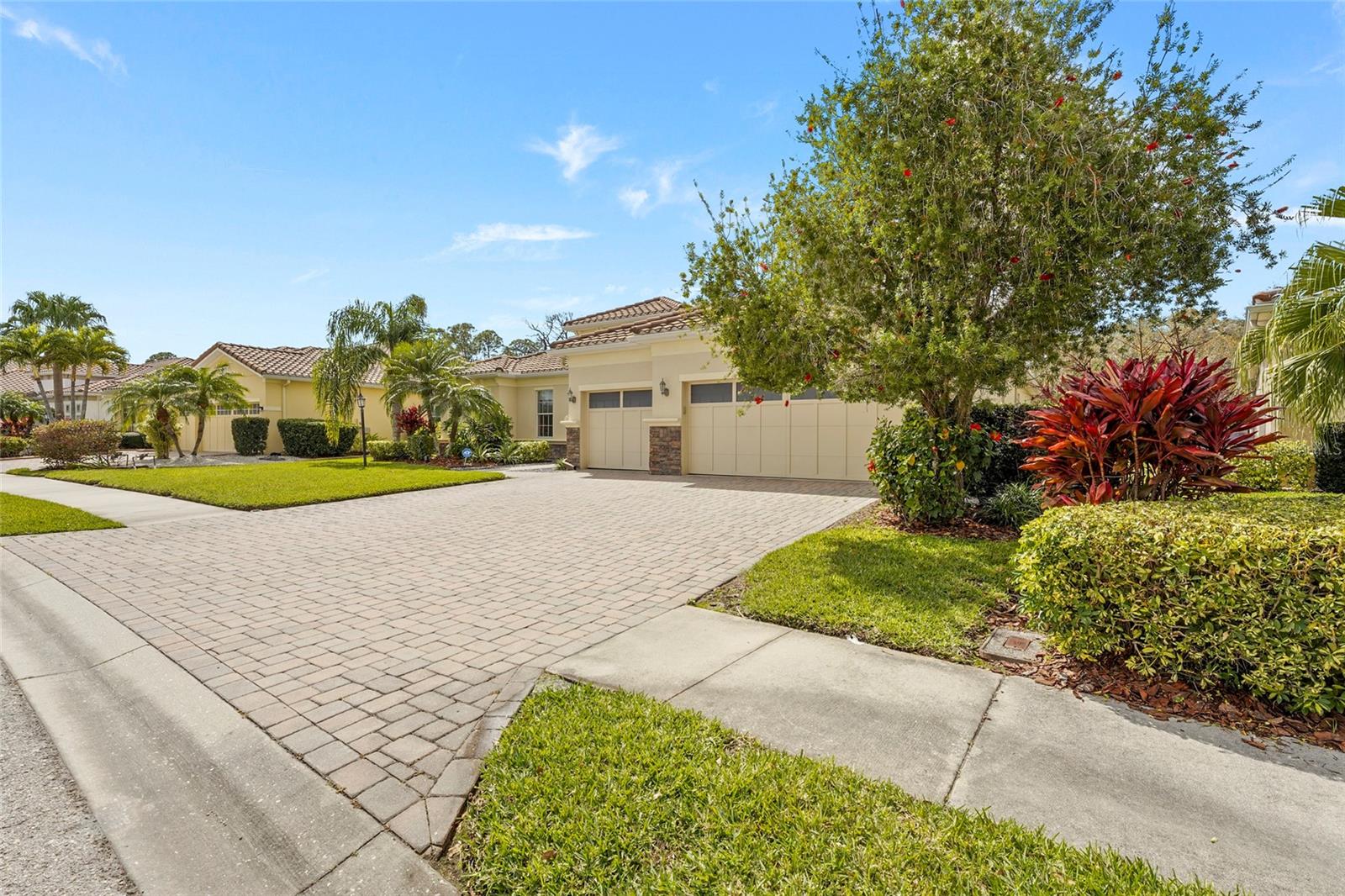 5750 Rock Dove Dr
