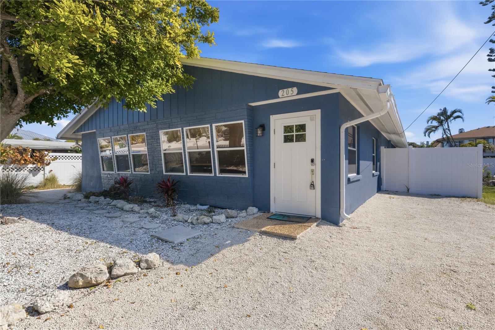 205 Haverkos CT photo 1