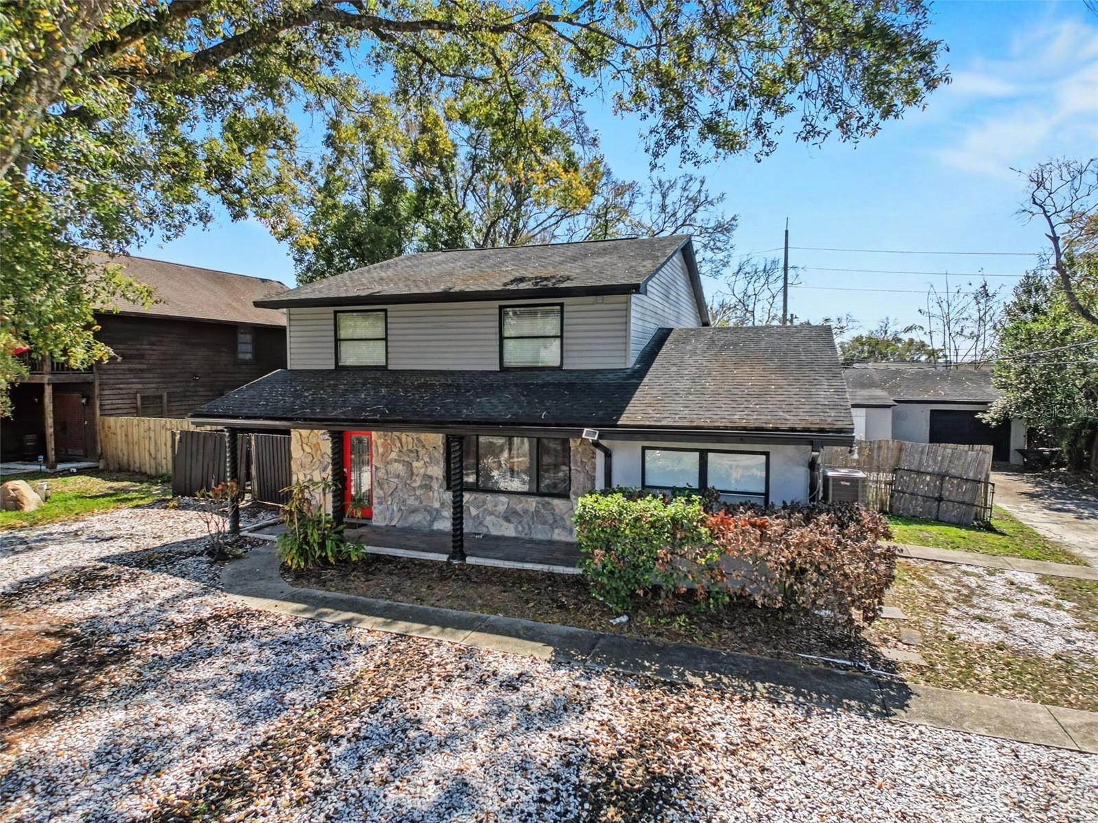 2206 Howard Ln photo 1