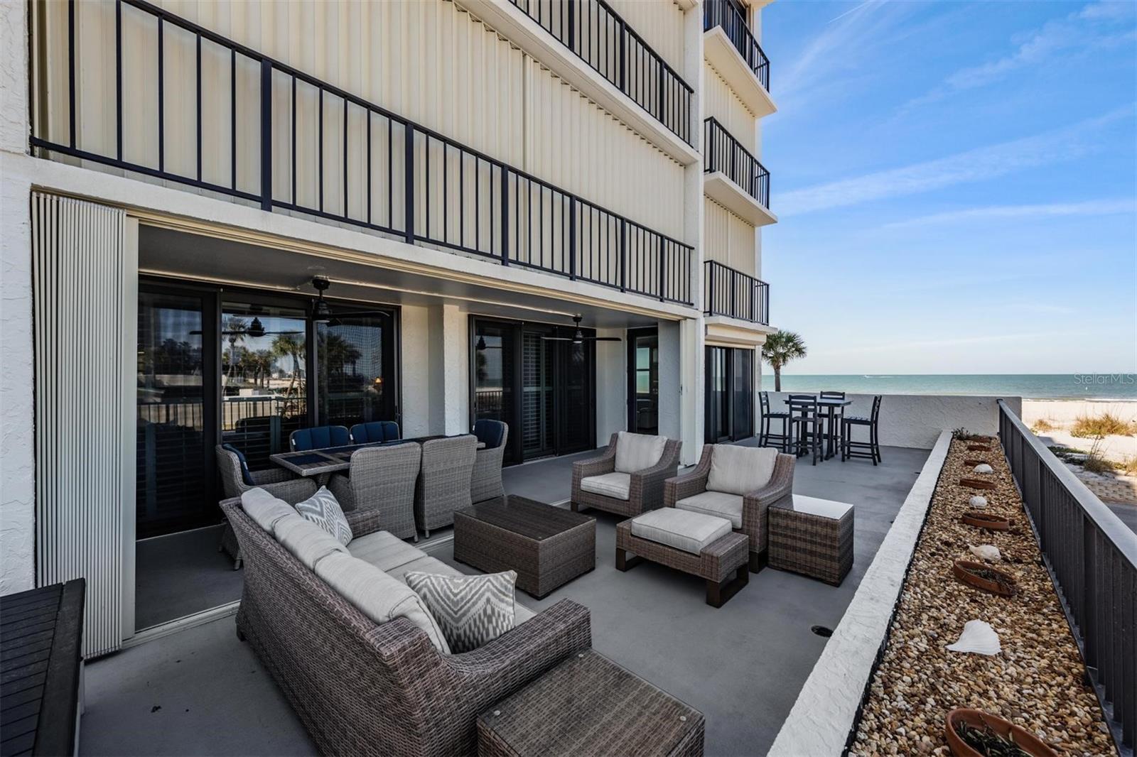 1400 Gulf Blvd #109