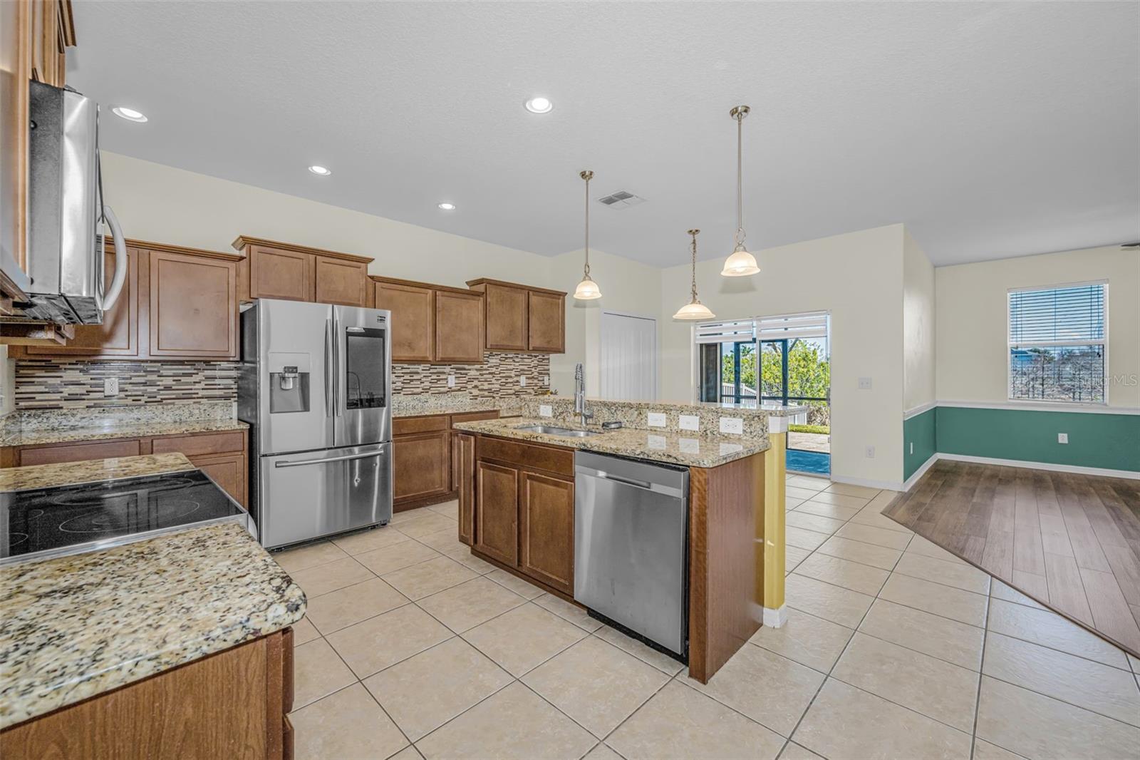 521 Vista Ridge Dr
