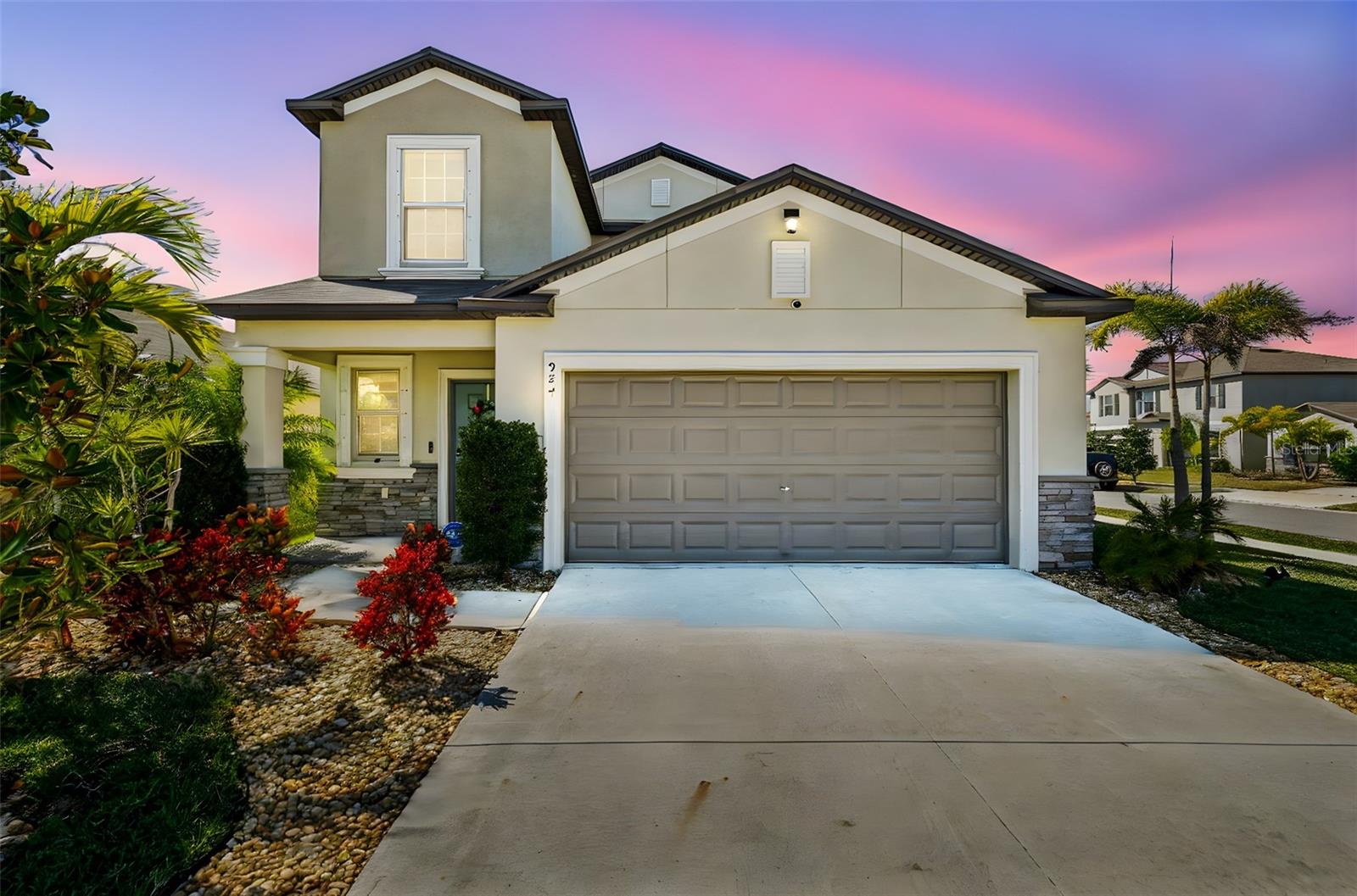 984 Olive Conch St