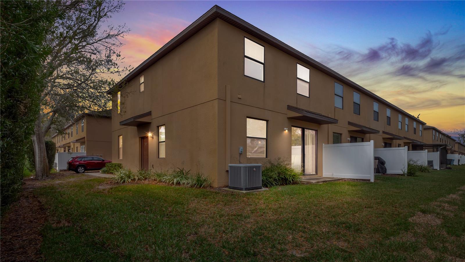 10235 Villa Palazzo CT