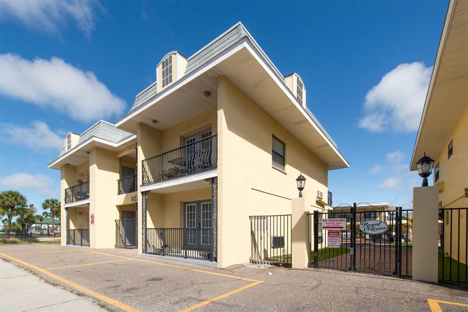 16333 Gulf Blvd #201 photo 1