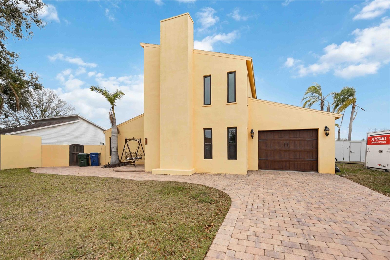 6515 Mauna Loa Blvd