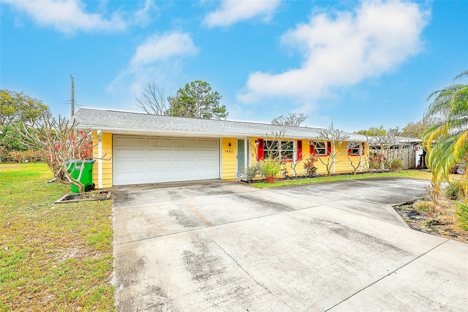 1465 Bayview Dr
