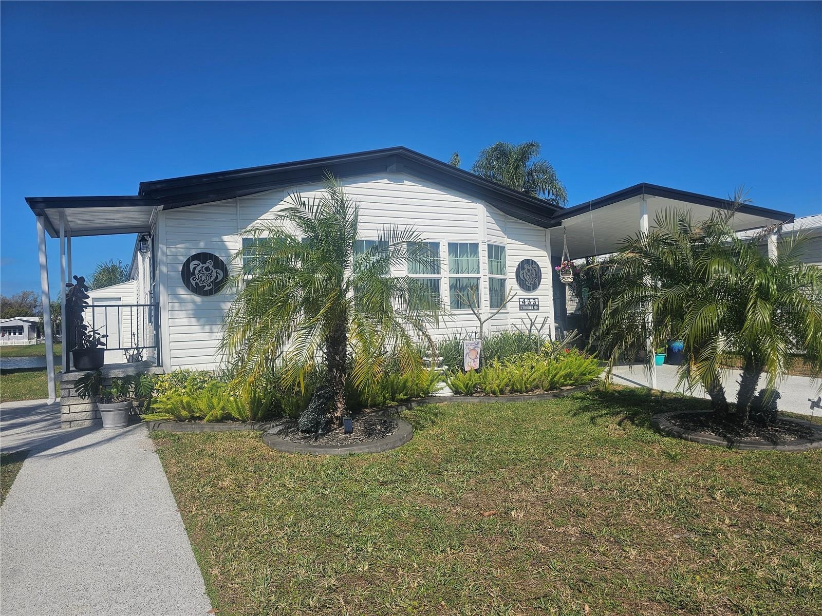 433 Sailfish Blvd