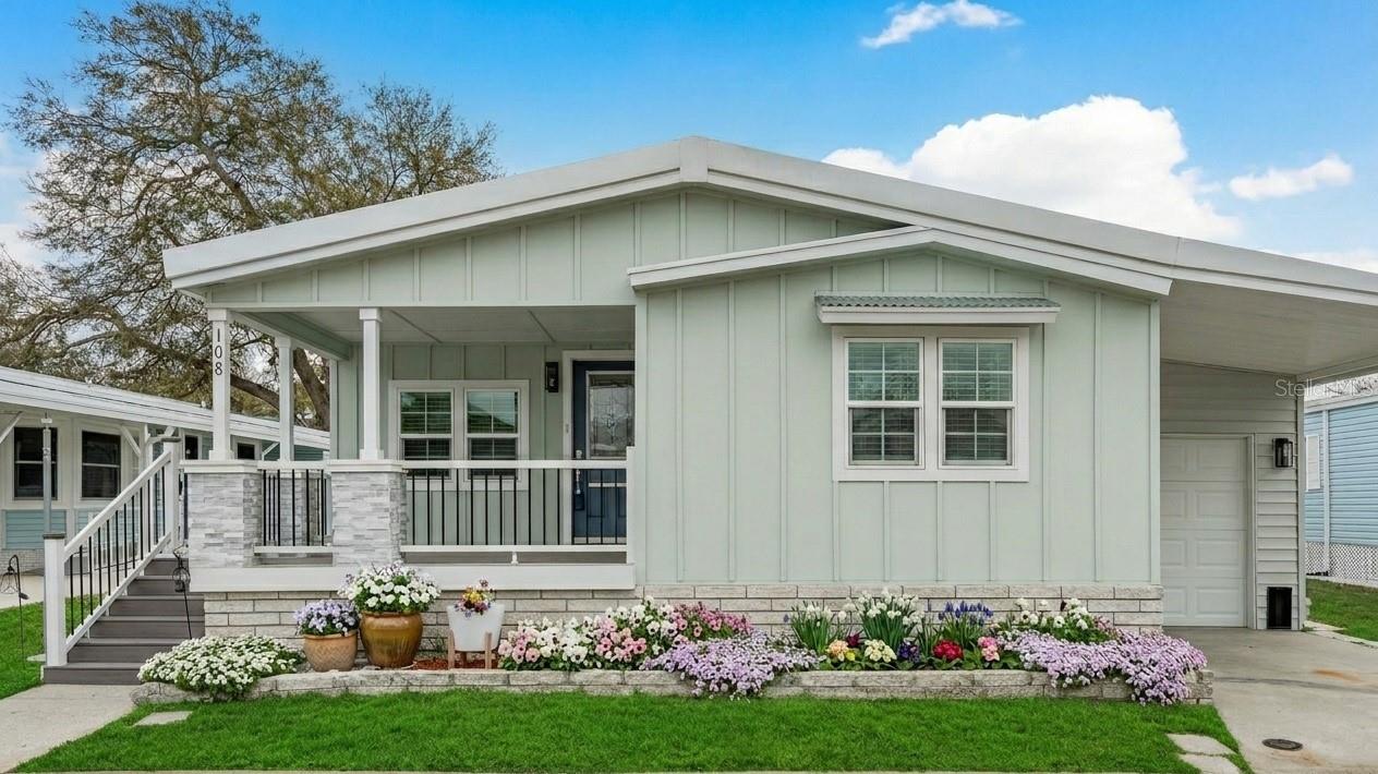 108 Dolphin Dr E photo 1
