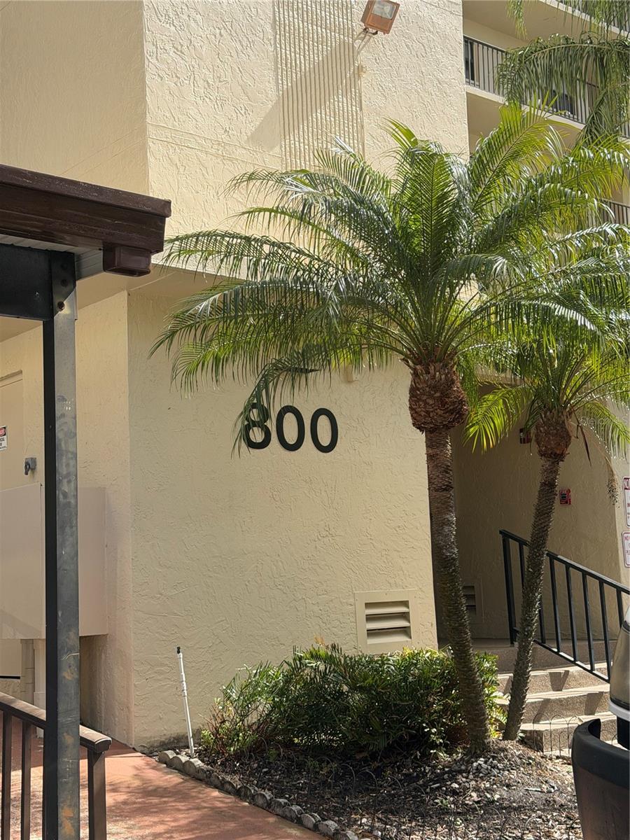 800 Cove Cay Dr #5G photo 1