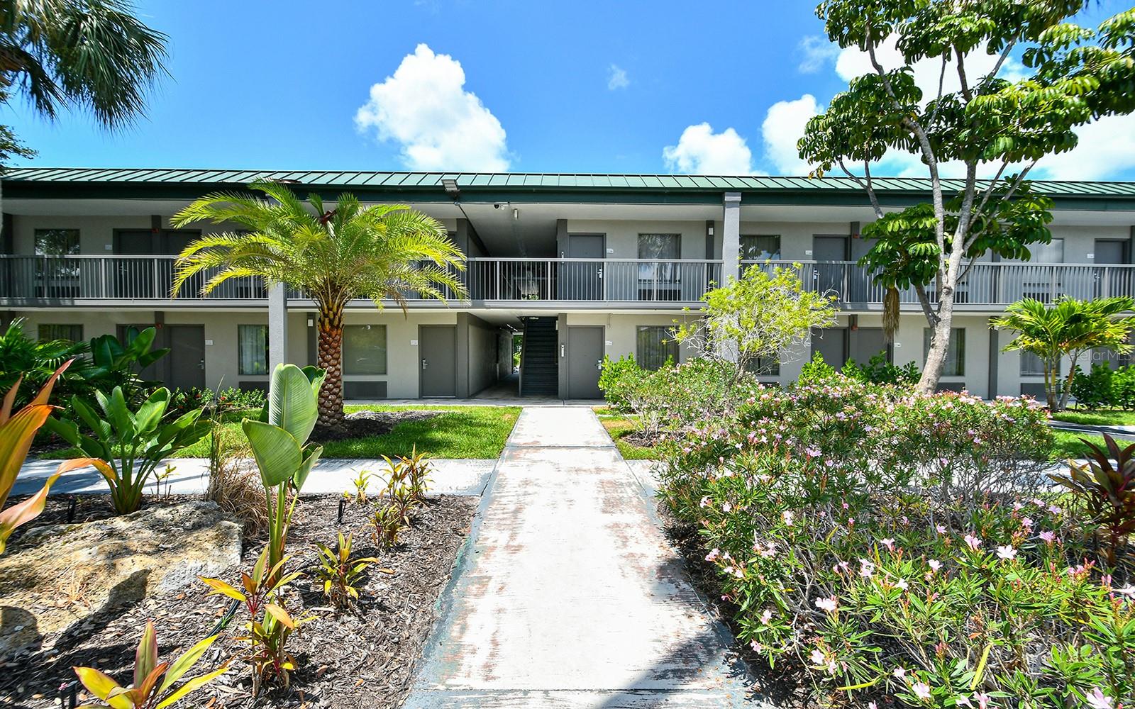 7150 N Tamiami Trl #S-614 photo 1